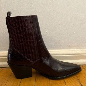 ZARA Burgundy Croc Print Boots NWT Women’s 8 39